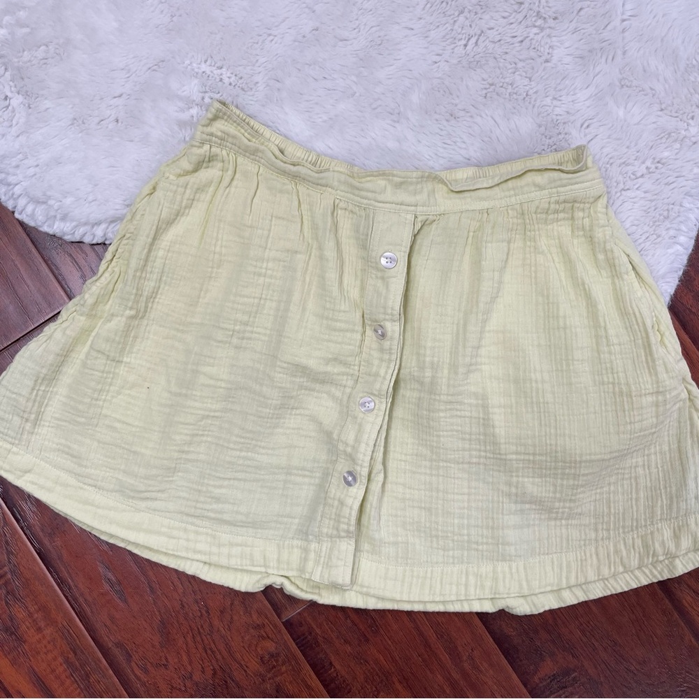 GAP Pale Yellow A-Line Button Skirt